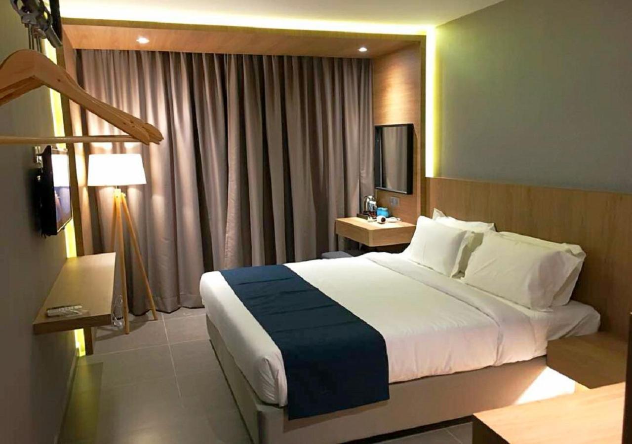 Orange Business Hotel Petaling Jaya Buitenkant foto